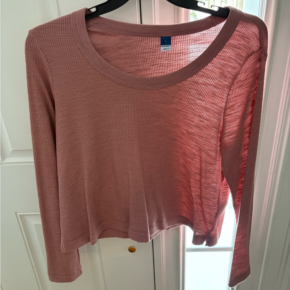Old Navy Women’s knit long sleeve crop top - size L Pink